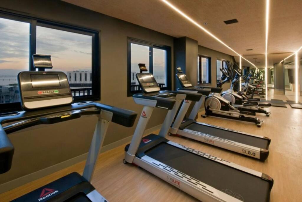 2701 Skylux - Centro - *